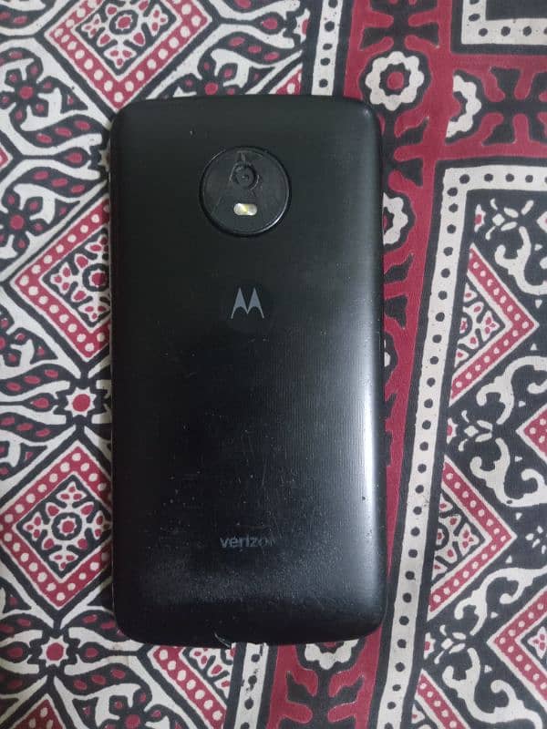 Moto E4 10/7 koi masla nai box or charger nai ha 2