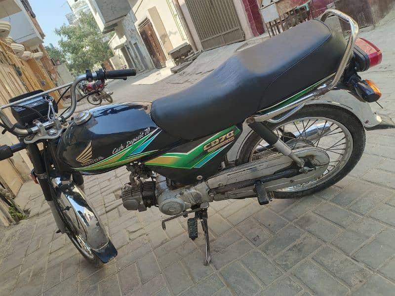 Honda CD 70 2013 03336378608 1