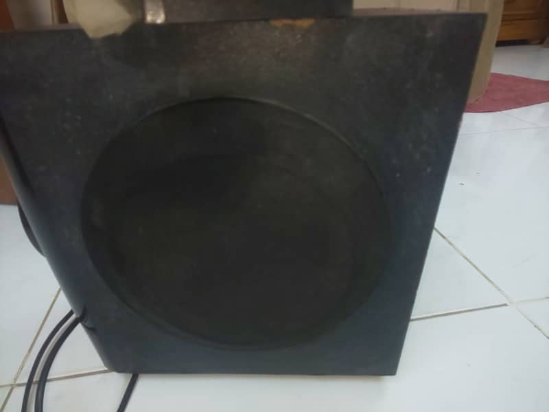 Mega M40 2.1 Channel Hifi Speaker Computer/Laptop/Bluetooth Speaker 3