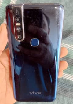 urgent sale (vivo v15) 8/256  very good condition