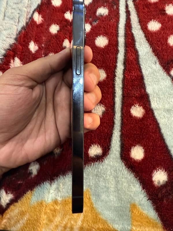 Used Iphone 10/10 condition PTA Approved 1