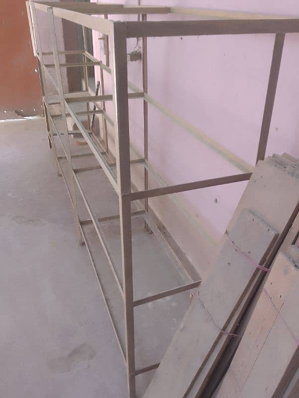 metal  Reck   with wooden shelves for heavy items 0