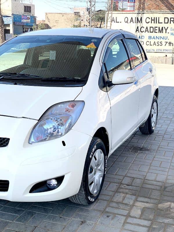 Toyota Vitz 2008 3