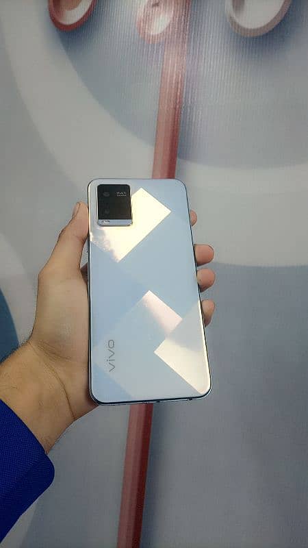 Vivo Y21 With box 0