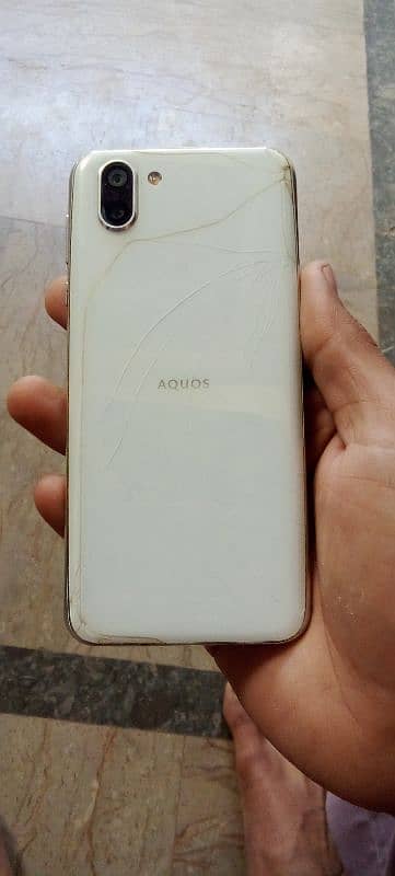 Aquos R2 non pta 2