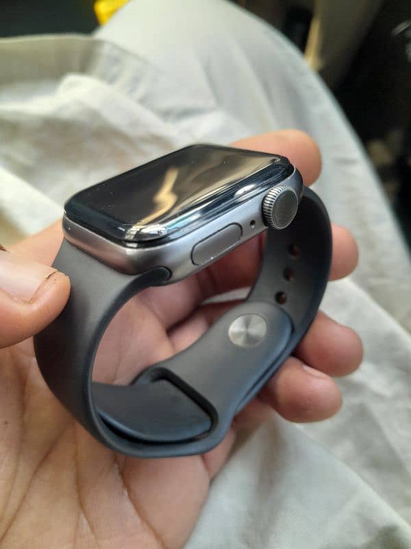 Apple watch series 5 2