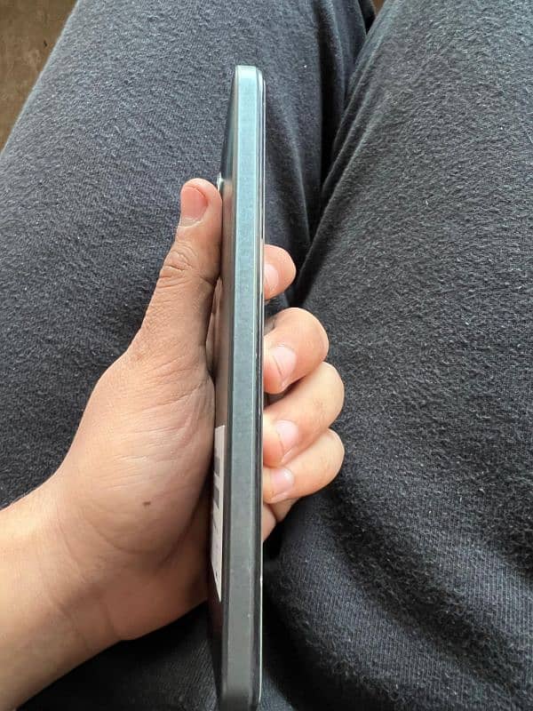 Vivo y17s 5