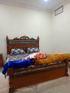 Barely used Bedset for Sale