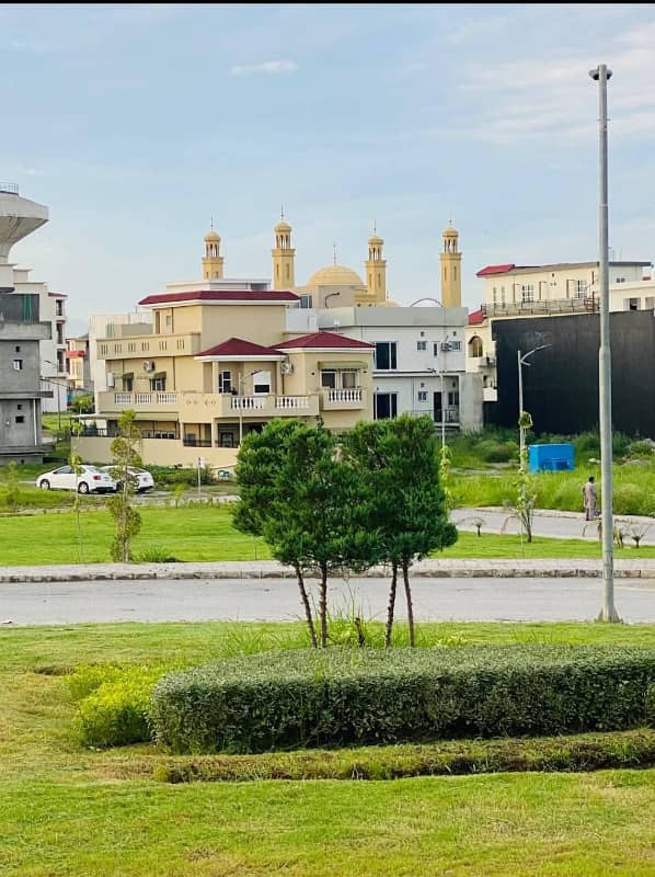 5Marla 35 Lakh to 75 Lakh available for sale Possession & non Possession Plot/files In Taj Residenica , One Of The Most Important Location Of The Islamabad ,Demand 35 to 75 Lakh 22