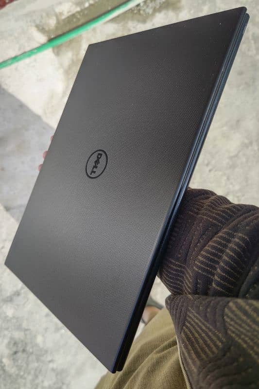 Dell Inspiron i3 4th gen 3