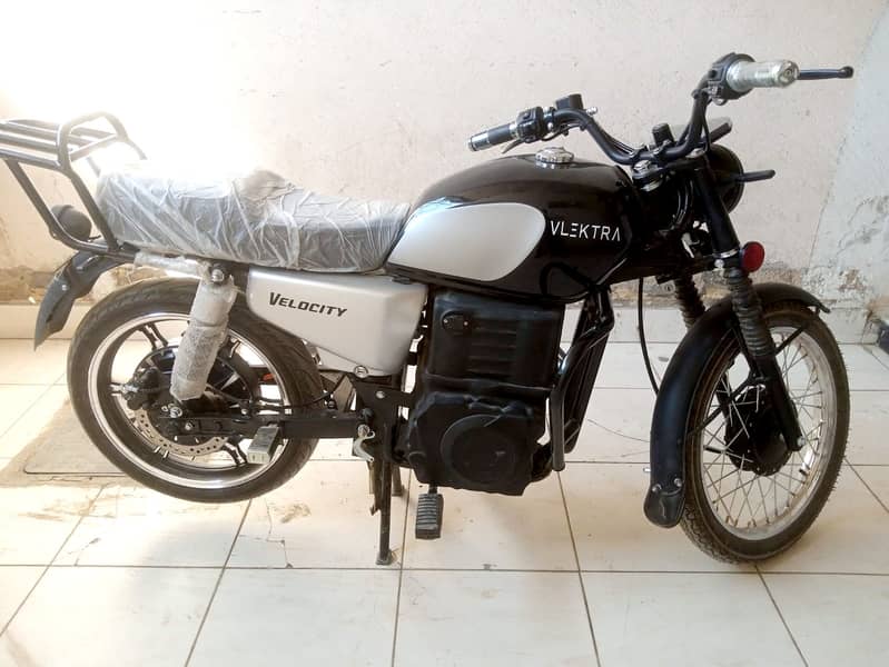 Urgent Sale  Vlektra Velocity 180 Electric Bike 2025 Un-Register 1