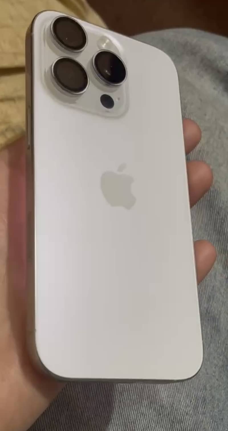 Apple iPhone 16 Pro 256GB 0