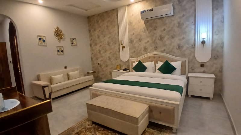 Furnished Rooms Available For Perday Rent Model Town Multan 1