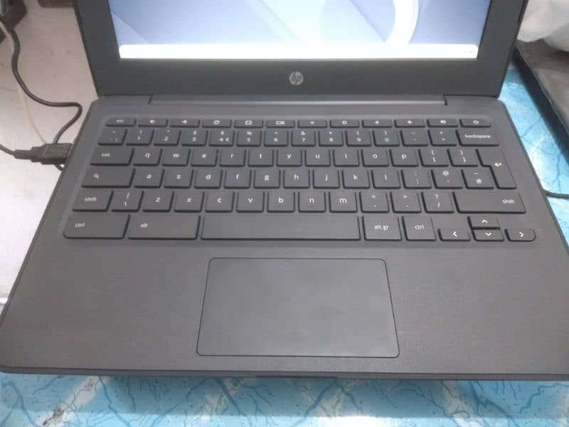 Good Condition HP G6 Chromebook 4 GB 16 Gb 1