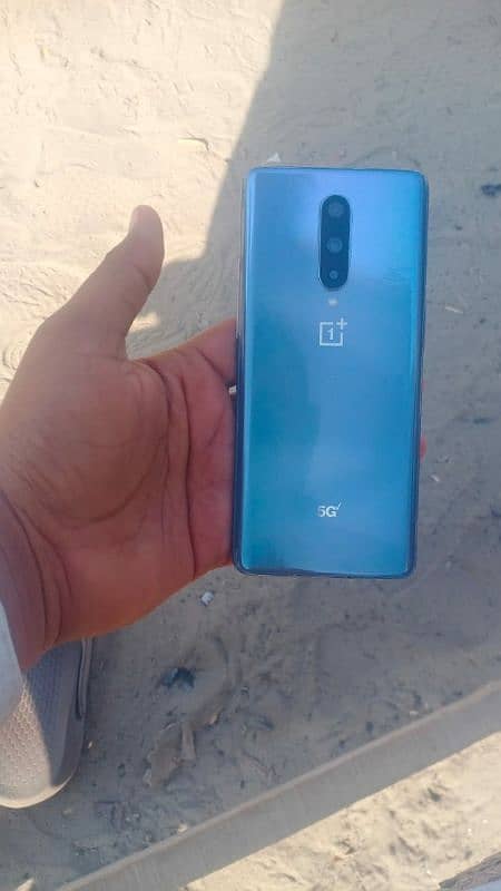 oneplus 8 5G 8/128 sacren me dot hay or koi masla nahe exchange posibl 0