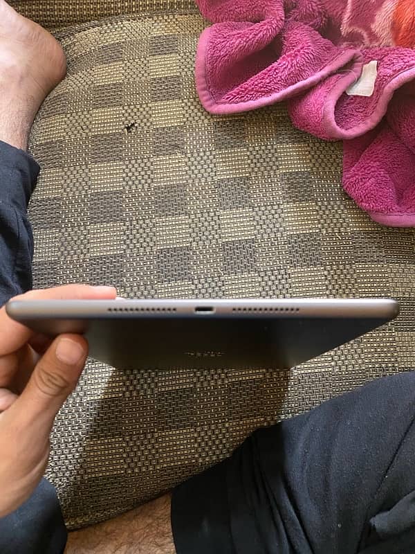 iPad 9th Generation 64Gb 8