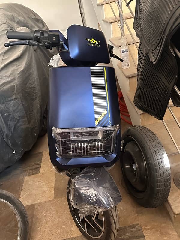 superstar scooty 2000watt 1