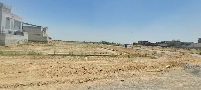 10 Marla Plot at investor price for sale in woods block main ki back 6