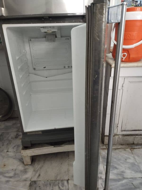 Dawlance Refrigerator Good condition 7