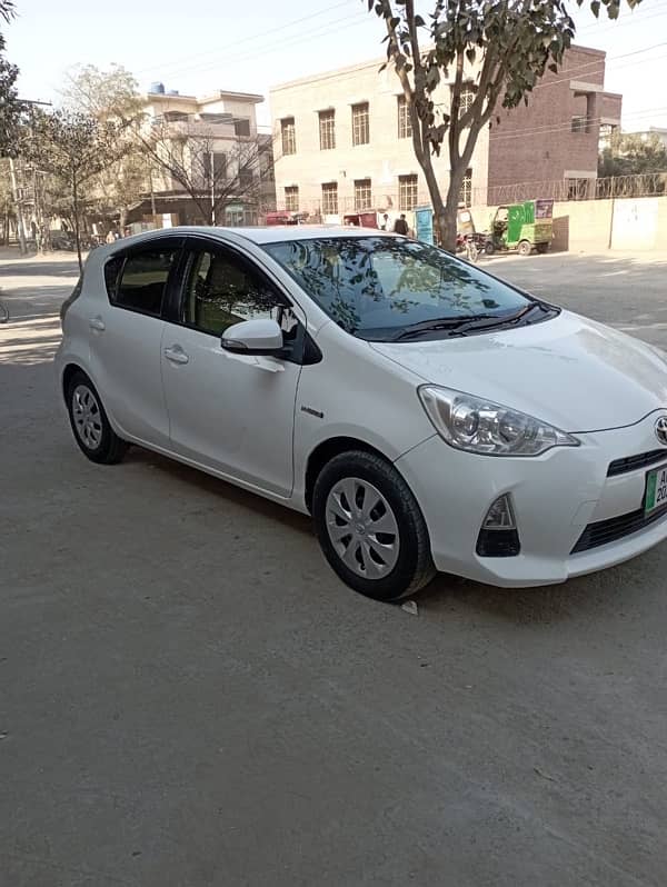 Toyota Aqua 2013 for sale 2