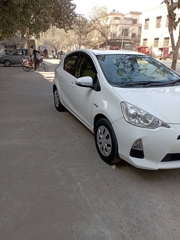 Toyota Aqua 2013 for sale 4