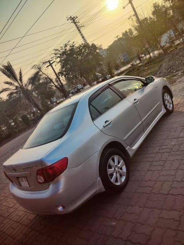 Toyota Corolla Altis 2009 4