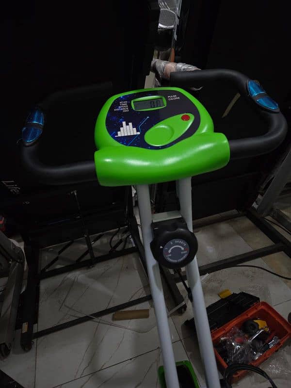 Exercise bikes(0329-4545517)Gym cycles, Ellipticles,Air bike,Spin bike 1