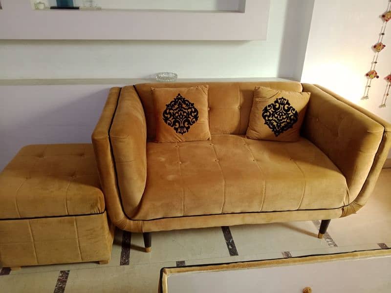 brand new 6 seater sofa 2+2+1+1 urgent sale 4