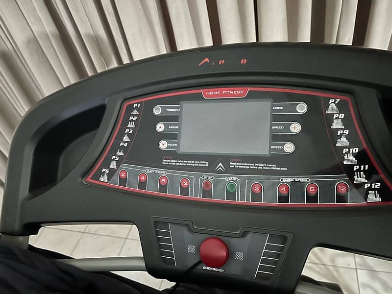 Apollo treadmill with incline 4