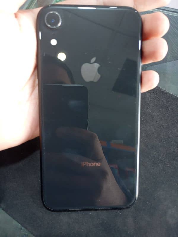 iPhone XR non PTA for sale in excellent condition 0