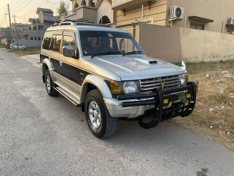 Mitsubishi Pajero Mini 1993 1