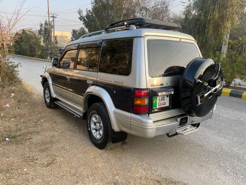 Mitsubishi Pajero Mini 1993 4