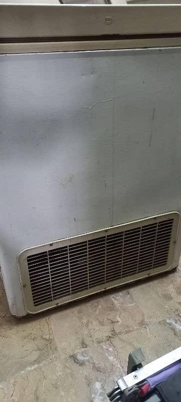 2 door deep freezer dawlance 9