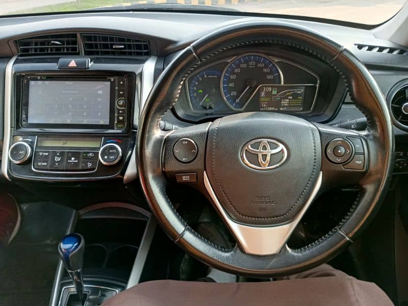 Toyota Corolla Fielder 2015 5