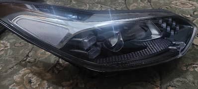 Kia Sportage Headlight (right side)