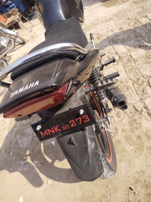 YAMAHA YBR125 2020 model 10/10 condition 13