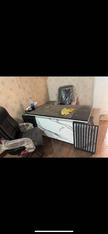 office furniture urgent for sale 10/10 condition  I10/markaz I 0