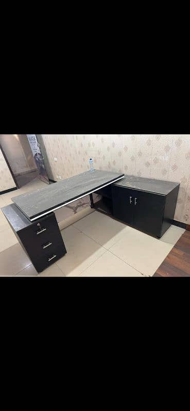 office furniture urgent for sale 10/10 condition  I10/markaz I 1