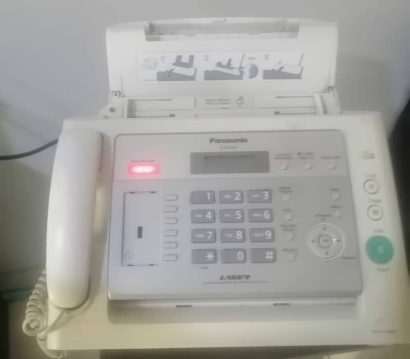 Panasonic -Telephone Fax Machine KX-FL422CX 2