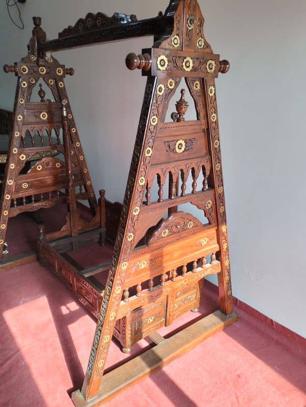 wooden chinoti jhula 2