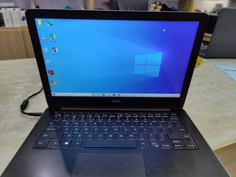 Dell Vostro , i7 - 8th gen , 8gb ram , 500gb hard ,AMD GRAPHICS, 0