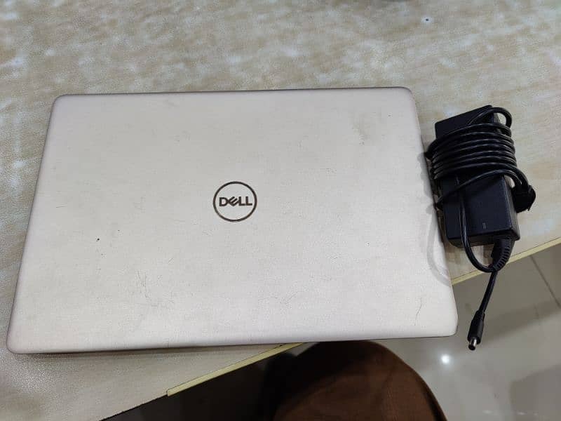 Dell Vostro , i7 - 8th gen , 8gb ram , 500gb hard ,AMD GRAPHICS, 6