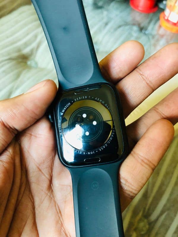 Apple Watch Series 7 45mm Midnight Black 3