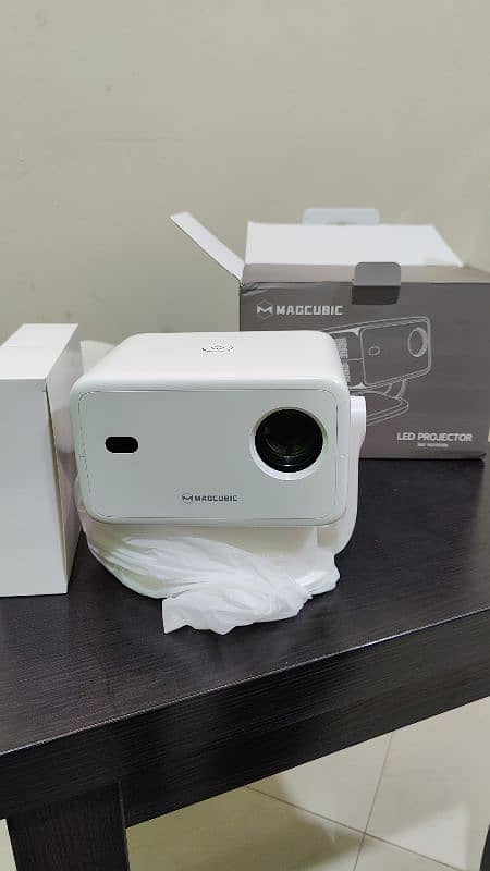 Magcubic Android Projector L018 1