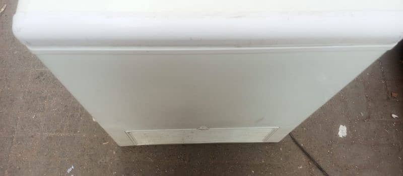 freezer good condition 4