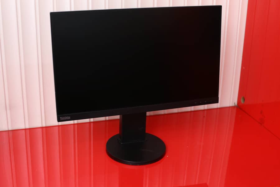 LENOVO P24Q10  24" (2k) IPS  LED Monitor 1