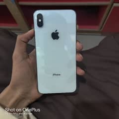 I phone xsmax 64gb non pta 79 btry