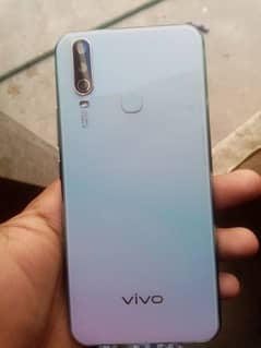 vivo y 17      6 gb /128.     mobile number 03172670687