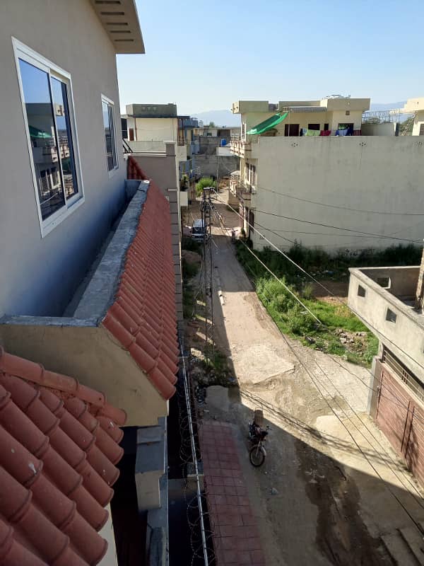 New Triple Storey 5 Marla House Electricity 3 Meter Bore Water Registry Transfer Main Road 2 Mint 60000 Rent 3