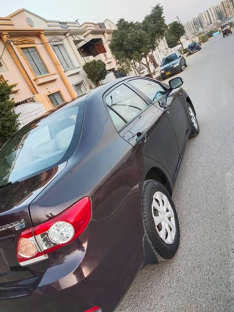 Toyota Corolla GLI 2013 4